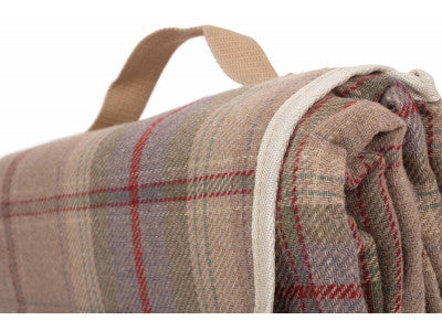 Basket, LAVENDER TARTAN PICNIC RUG