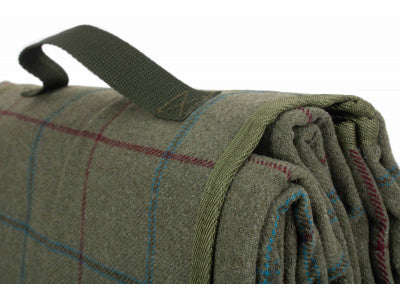 Basket, LUXURY GREEN TWEED PICNIC BLANKET