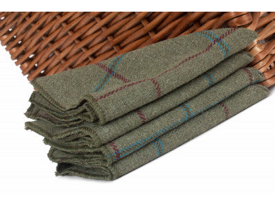 Basket, 4 PERSON GREEN TWEED DOUBLE LID HAMPER