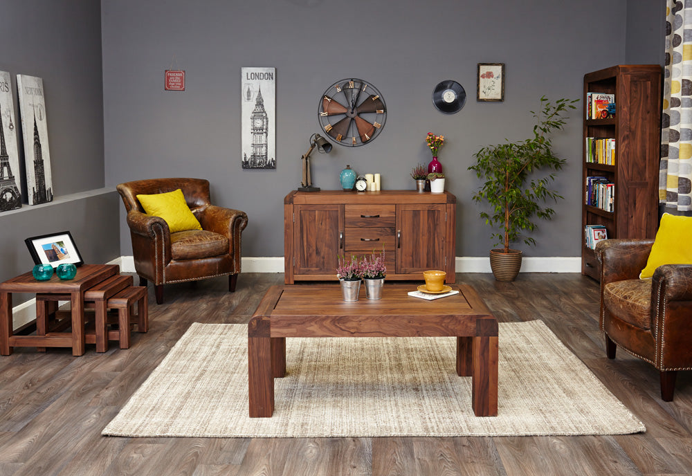 Walnut Nest of 3 Coffee Tables : Walnut nest of three tables. Stylish solutions for contemporary living. Part of the Walnut living room furniture range.