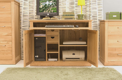Oak Hidden Home Office : Oak Hidden Home Office computer desk. This stylish desk is designed to hide away all your computer equipment. Part of the Oak home office furniture range.