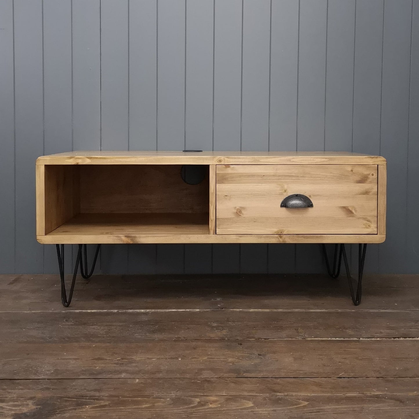 Retro Media Stand