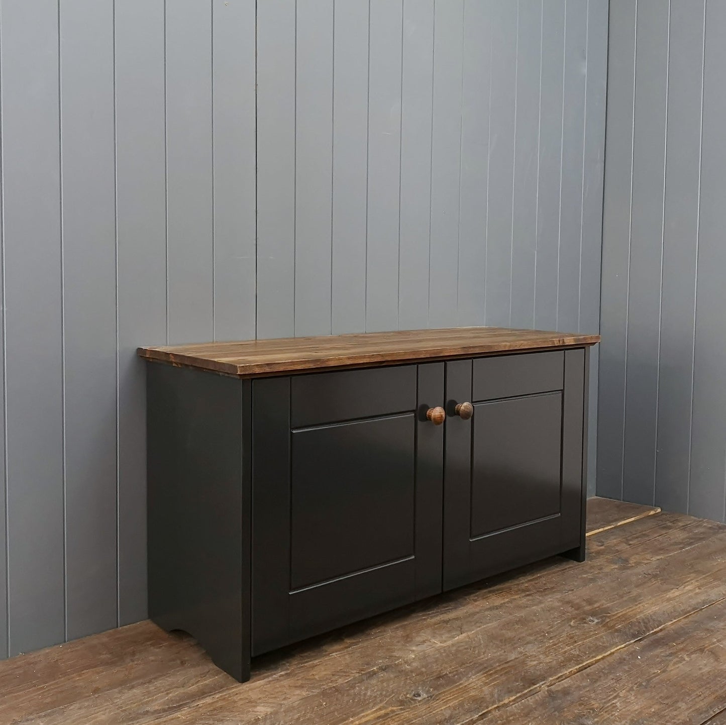 Storage Cupboard with 2 Shelves - Country