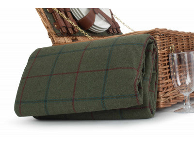 Basket, 4 PERSON GREEN TWEED CLASSIC PICNIC HAMPER