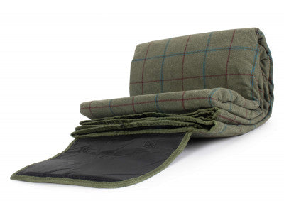 Basket, LUXURY GREEN TWEED PICNIC BLANKET