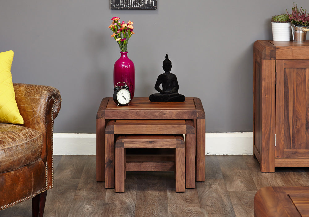 Walnut Nest of 3 Coffee Tables : Walnut nest of three tables. Stylish solutions for contemporary living. Part of the Walnut living room furniture range.