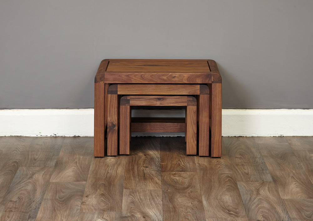Walnut Nest of 3 Coffee Tables : Walnut nest of three tables. Stylish solutions for contemporary living. Part of the Walnut living room furniture range.
