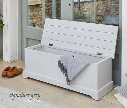 Hallway Storage Bench : 