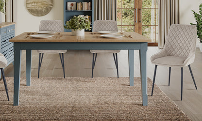 Extending Dining Table : 