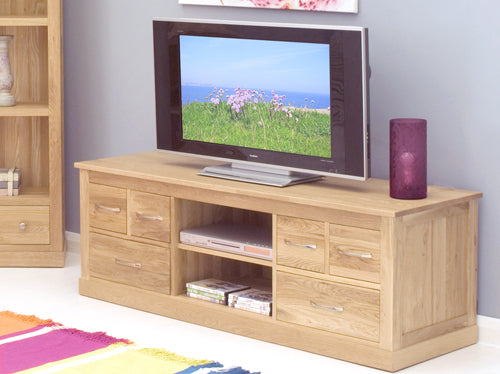 Oak Widescreen Television Cabinet :  Oak widescreen television (TV) and DVD cabinet. Stylish solutions for contemporary living. Part of the  Oak living room furniture range.