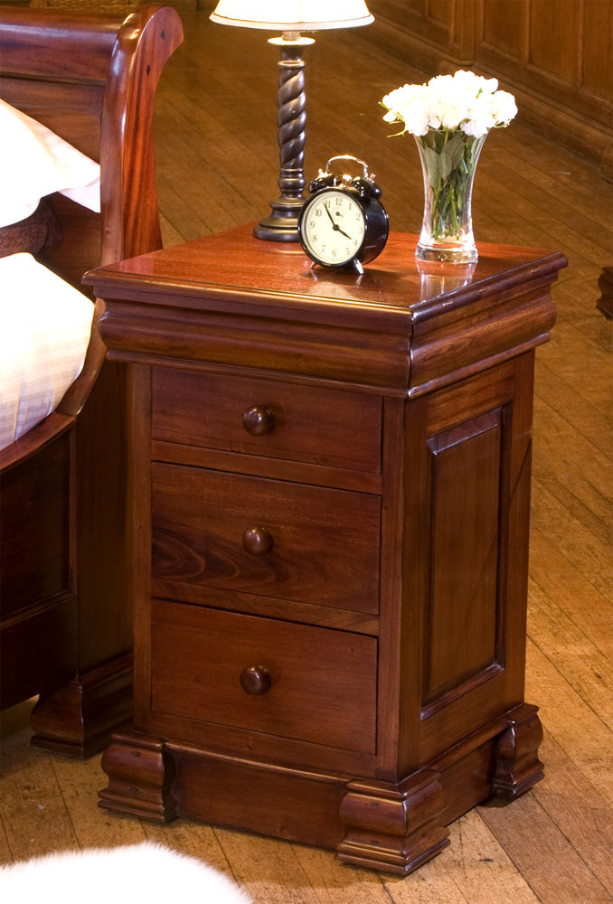 4 Drawer Lit Bateau Lamp Table :  Lamp/Bedside table. Stylish solutions for contemporary or traditional living. Part of the stunning  bedroom furniture collection.