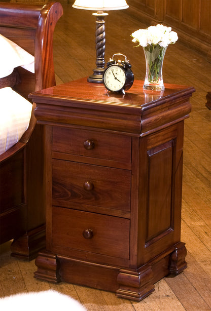 4 Drawer Lit Bateau Lamp Table :  Lamp/Bedside table. Stylish solutions for contemporary or traditional living. Part of the stunning  bedroom furniture collection.