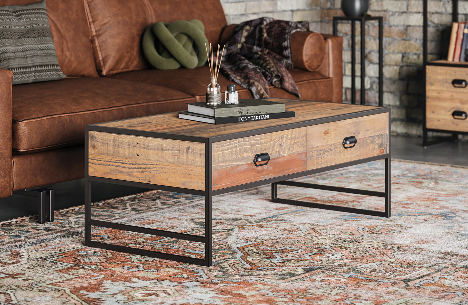 Coffee Table With Four Drawers : 