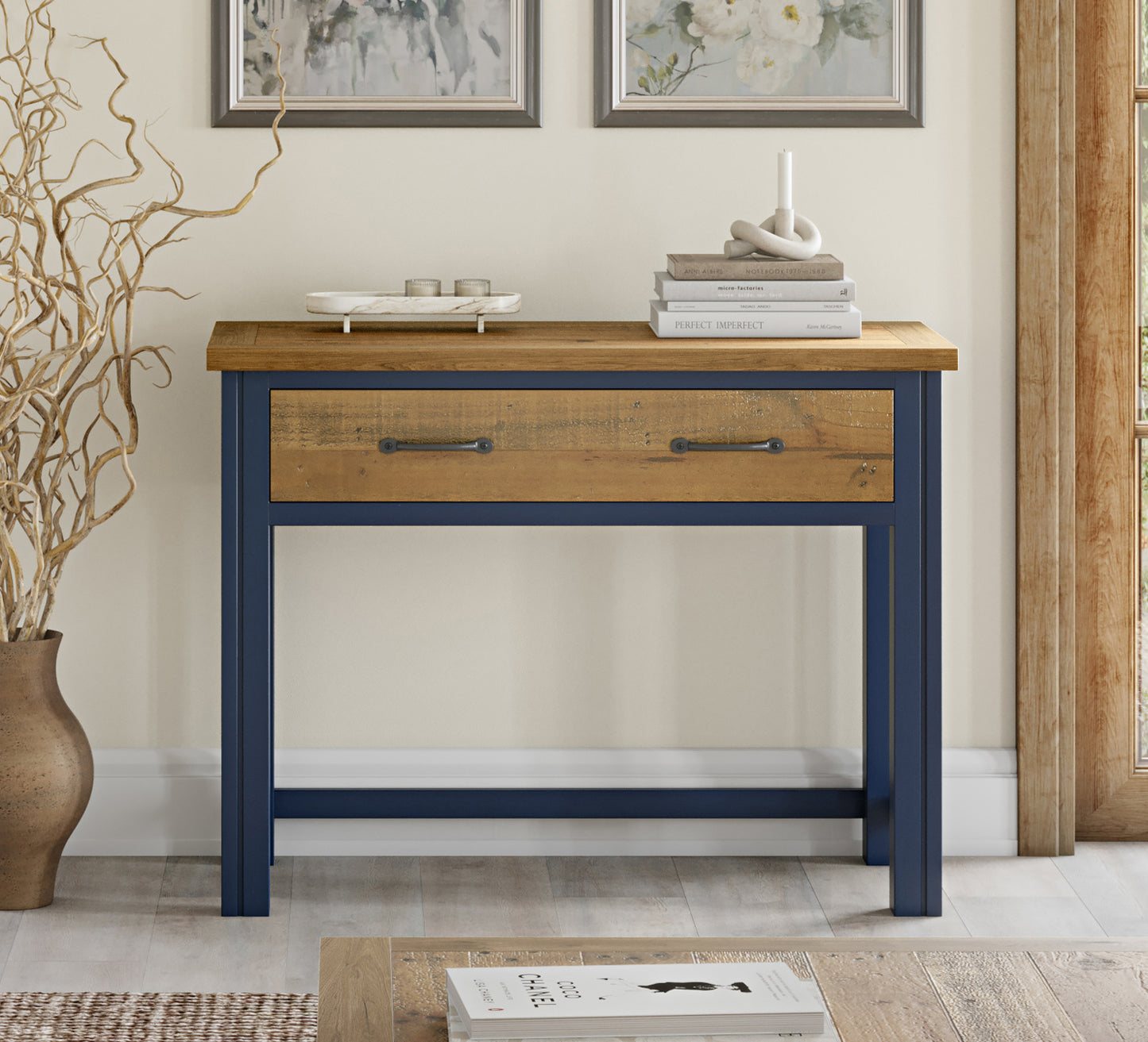 Hidden Spacesaver Desk : 