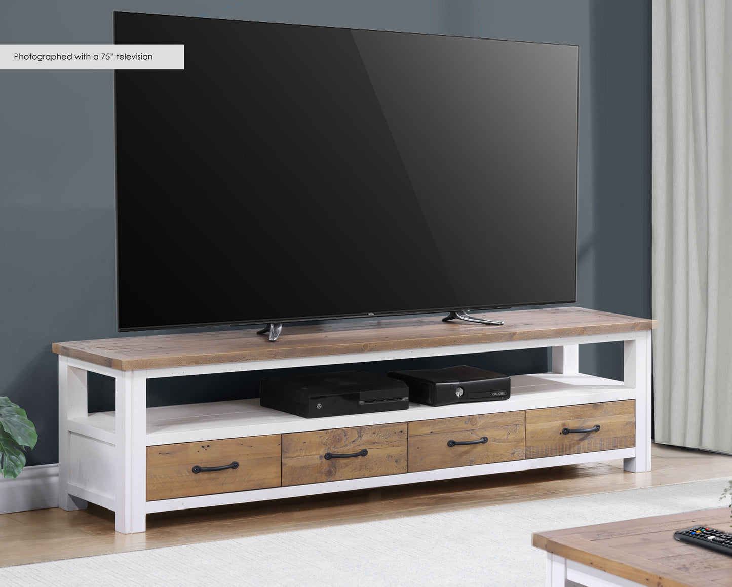 Large Widescreen Television cabinet : 