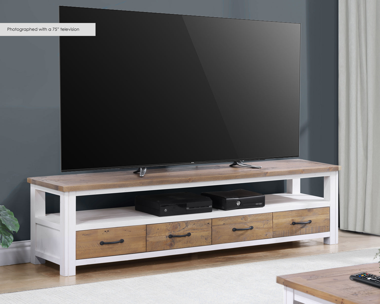 Large Widescreen Television cabinet : 
